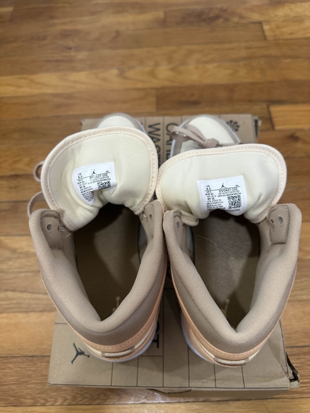 *New* Jordan 1 Mid Women Brown (DV0427-102) Size 8.5W *Damaged Original Box* - Picture 8 of 11